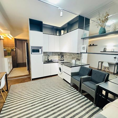 Rentnow Modern Lux Apartment In Centre Chisináu Exterior foto